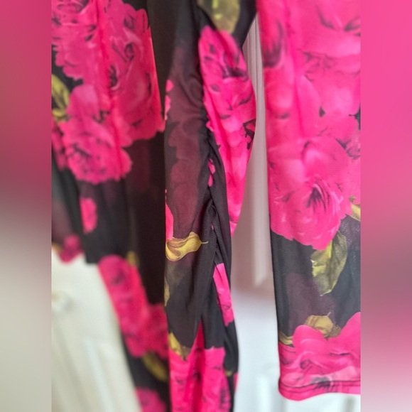 Mesh bodycon dress - Picture 4 of 9